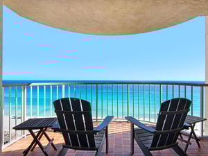 Relax in comfortable chairs on the private balcony while soaking up stunning Gulf views and gentle sea breezes.