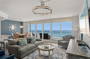 Welcome to St. Maarten 905