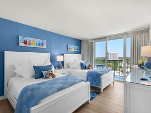 Bedroom 3 with 2 Full Beds