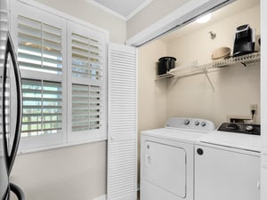 Full Size Washer  Dryer in Unit