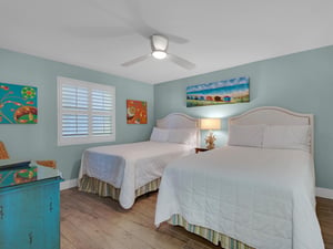 Bedroom 2 with 2 Doubles