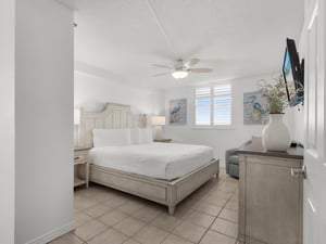 Bedroom 2 with King Bed