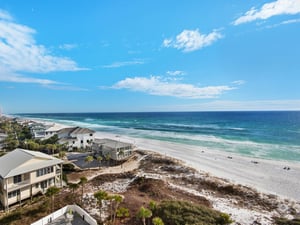 Balcony Gulf Views