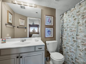 Bathroom 3 with Tub Shower Combo