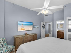 Bedroom 3 with Flat Screen TV