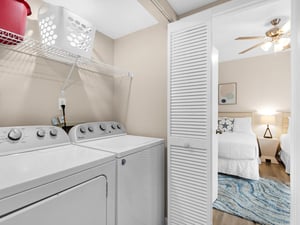 Full Size Washer and Dryer In Unit