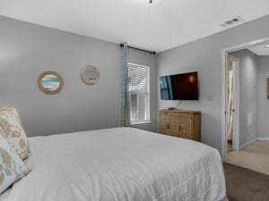 Bedroom 2 with Flat Screen Television