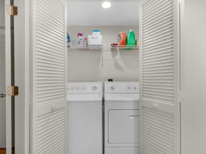 Full Size Washer and Dryer In Unit