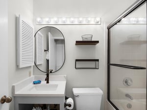 Bathroom 2 With Tub Shower Combo