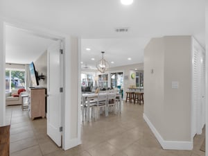 Entryway to Cottage 198