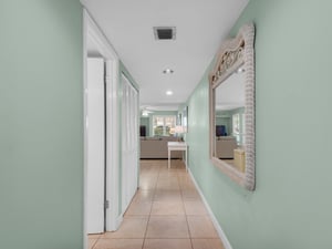 Entryway to Cottage 232