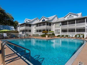 Villa Pool