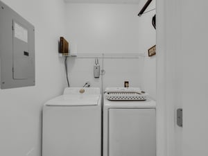 Full Size Washer and Dryer In Unit