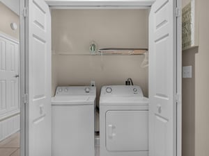 Full Size Washer and Dryer In Unit