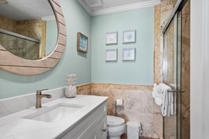 Bathroom 1 off Bedroom 1