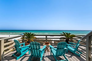 Enjoy the Endless Beach Views and friendly chatter