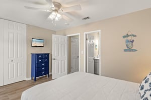 Bedroom 2 with En Suite bathroom