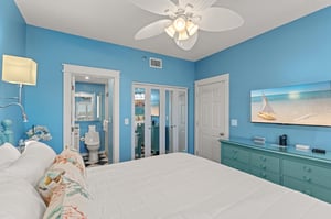 Pamper yourself in a spalike ensuite, renovated in April 2026.