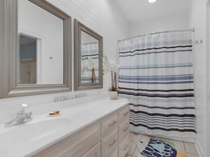 Shared Guest Bath