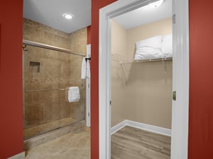 Guest Bathroom 1 with Walkin Shower