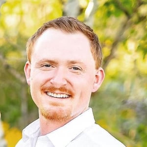 Garett Easton Headshot cropped