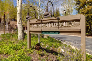 Park City Lodging offers the premier Lakeside 1629 vacation rental in lower Deer Valley, Utah.