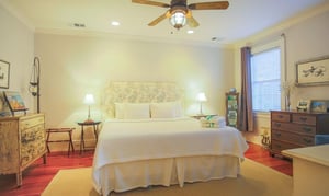 This beautiful room also has a walkin closet.