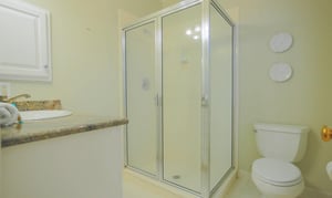 Your ensuite bath here is a standing shower.