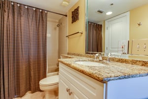 Beachside II 4231 Bathroom