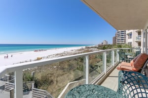 Beachside II 4231 Balcony