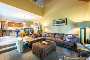 Open, airy, and made for gathering — the living and dining area at Pay Day 183 has all the space you need. The ideal Park City vacation rental to come home to after a day of adventure.