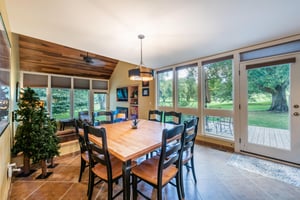 From family dinners to game night — the dining area at Pay Day 183 is the heart of this Park City condo rental. Surrounded by windows and natural light, its the perfect place to reconnect after a day
