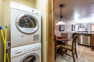 Jupiter Inn 17 includes a convenient inunit washer and dryer, making extended stays and ski trips a breeze. A practical amenity that makes this Park City vacation rental truly feel like home.