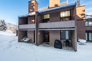 Step out back to your private patio and gas grill at Park Avenue 211 — a perfect spot to enjoy morning coffee or summer cookouts with views of the Park City Golf Course
