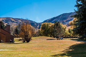 Breathtaking mountain views, golden autumn foliage, and wide open fairways — welcome to the backyard of your Park City vacation rental at Park Avenue 236.