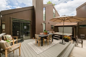 Dine, relax, and entertain alfresco on the generous private deck at Three Kings 93, making it the ultimate Park City lodging choice for those who love to enjoy the beauty of the outdoors in comfort an
