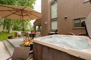 Three Kings 93 features its own private hot tub nestled on the deck among the trees — the ultimate way to unwind after a day of adventure and a luxurious perk that sets this Park City condo rental apa