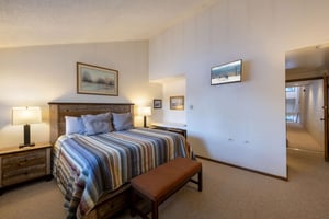 Unwind in the restful and comfortable bedroom at Park Avenue 268.