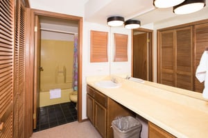 Every detail at Park Avenue 314 is designed with guest comfort in mind. The full bathroom with a generous vanity and tubshower combo ensures a relaxing start and end to every day at this Park City va