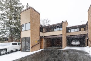Fresh snow falls on Park Avenue 333, setting the scene for the perfect Park City ski getaway. With a private carport and a prime location, this iconic Park City vacation rental is your ultimate winter