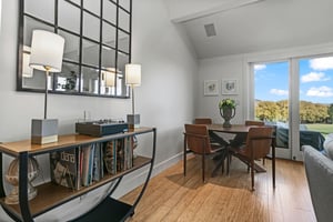 Three Kings 64 brings a fresh and contemporary aesthetic to mountain dining, with a beautifully designed dining space featuring warm wood tones, modern decor, and plenty of natural light that make thi