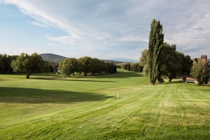Three Kings 65 is ideally situated right on the municipal golf course, making it the ultimate Park City vacation rental for golf lovers seeking stunning greens just steps from their door.