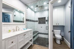 Resort Plaza 5000 delivers a spainspired bathroom experience with a modern white vanity, clean tile work, and a beautifully finished shower — a premium touch that elevates this skiinskiout Park Ci