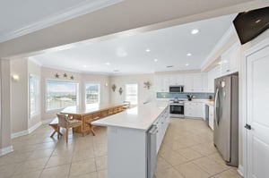 Ariola 1311  The Dolphin House 5