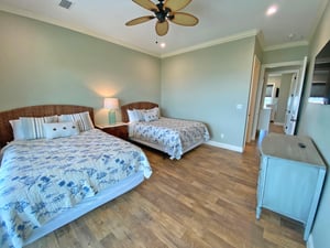 Ariola 1105  Emerald Oasis 74
