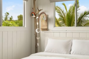 Queen bed