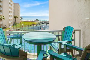 Holiday Surf and Racquet Unit 310 26