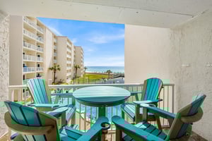 Holiday Surf and Racquet Unit 310 27
