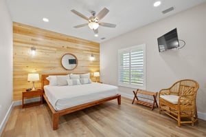 Via De Luna 220  Spanish Moss 15