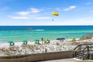 Holiday Surf and Racquet Unit 220 37